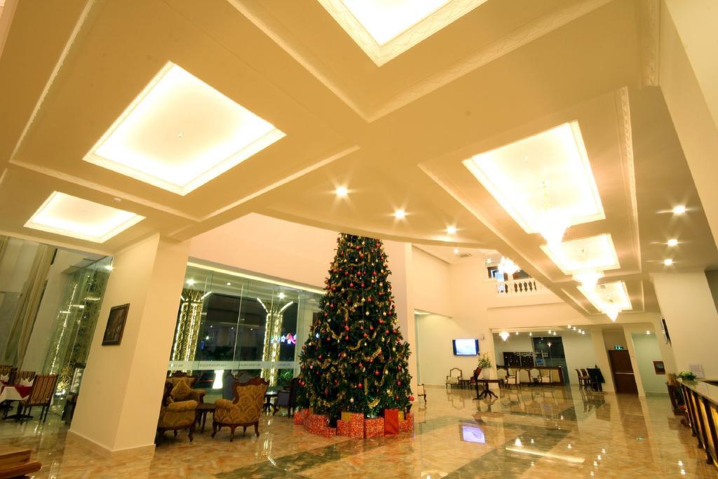 โรงแรมญาจาง พาเลซ ภายนอก รูปภาพ