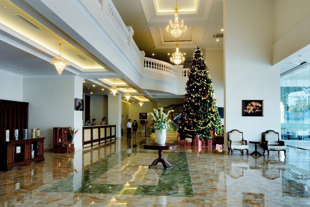 โรงแรมญาจาง พาเลซ ภายนอก รูปภาพ